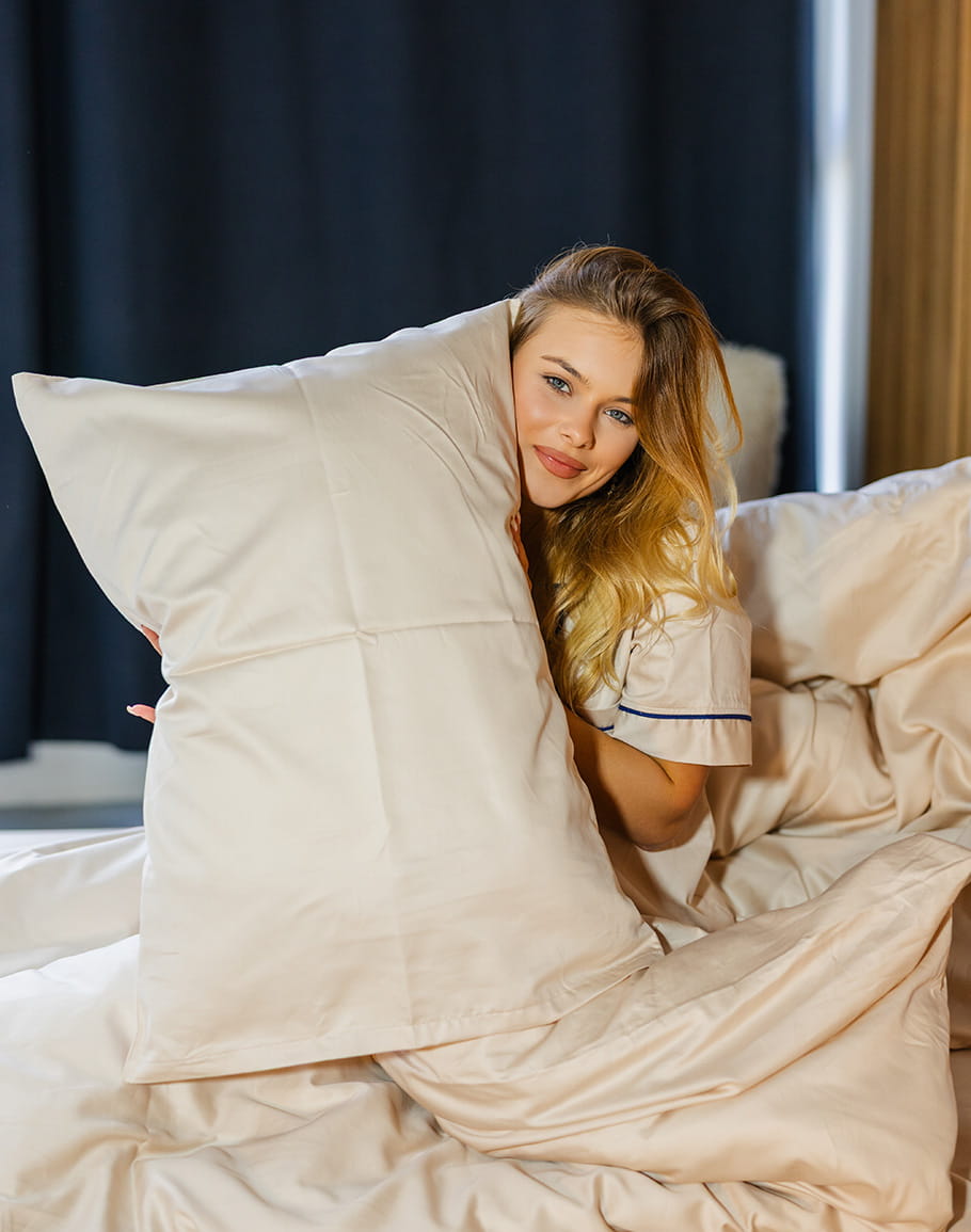 Pościel satynowa Royal Beige – detal